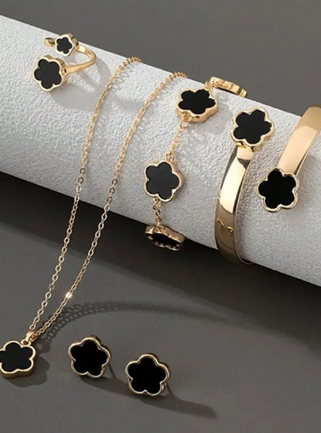 Matching Lucky Flower Decorated Jewelry Set