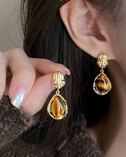 Vintage Elegant Amber Color Resin Inlaid Earrings For Women