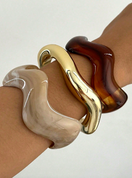 Vintage Minimalist Wavy Acrylic & Resin Material Bangle Bracelet Set