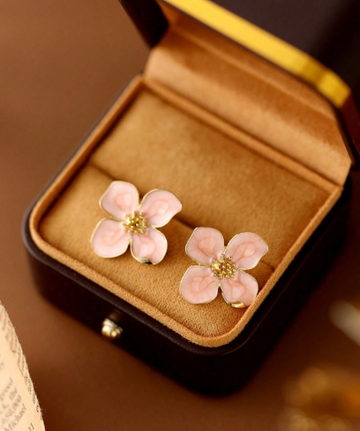 Retro red Floral Earrings