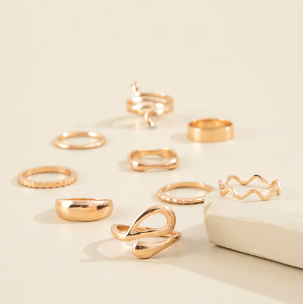 Rhinestone Decor Snake Design Ring