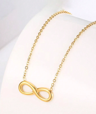 Number 8 Pendant Necklace