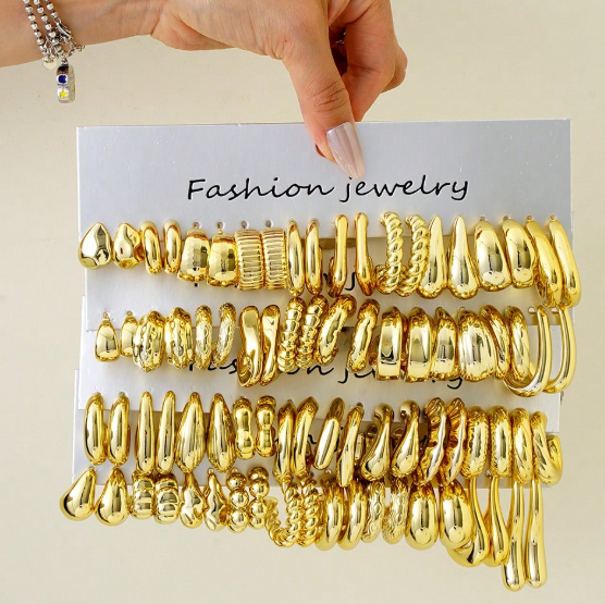 Stud Earrings Set
