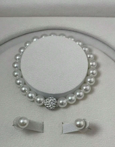 Faux Pearl Necklace